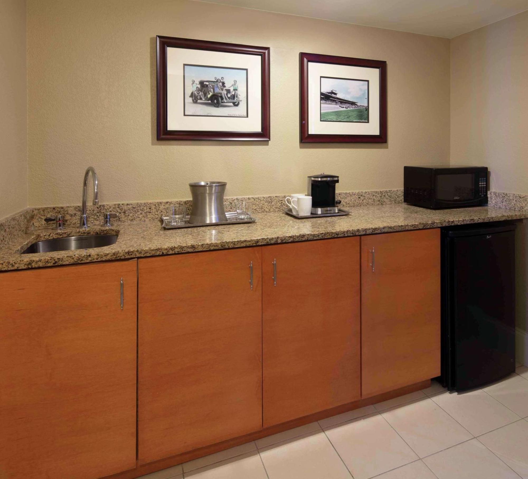 Hilton Daytona Beach Resort (Adults Only) Екстериор снимка
